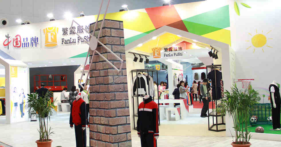 上海校服展繁露服飾精品校服T臺(tái)SHOW，走民族創(chuàng)新之路