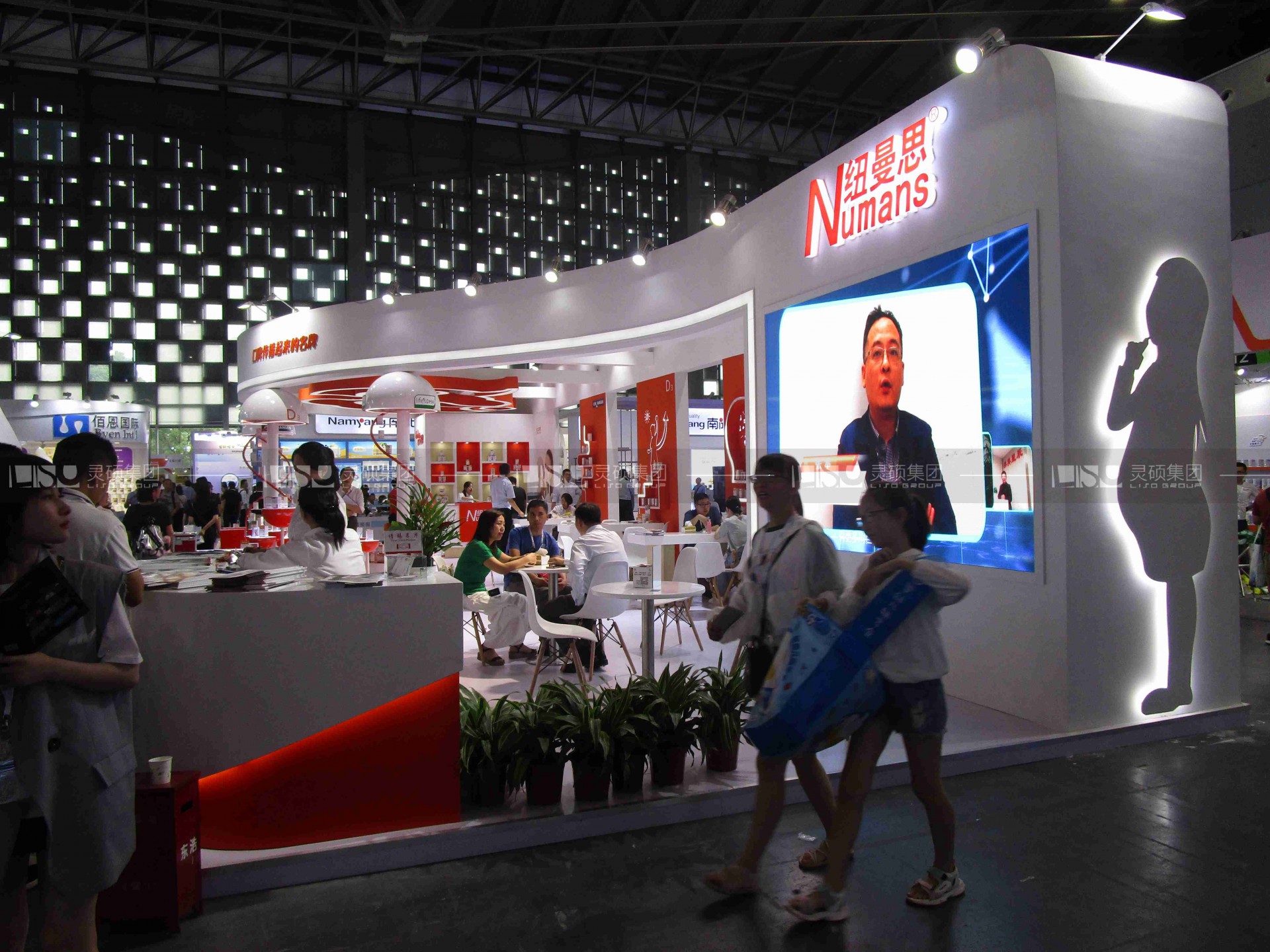 金紐曼思- CBME孕嬰童展展臺(tái)設(shè)計(jì)案例