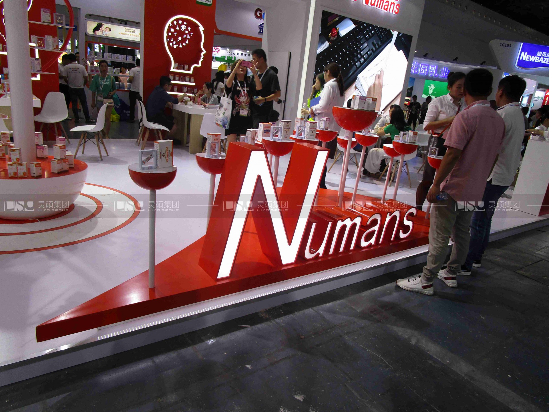 金紐曼思- CBME孕嬰童展展臺(tái)設(shè)計(jì)案例