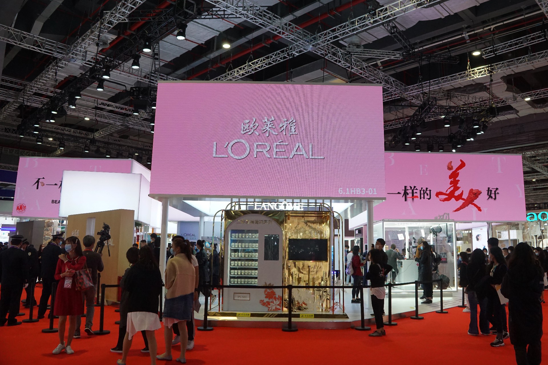 歐萊雅- 上海展會展臺設(shè)計搭建案例