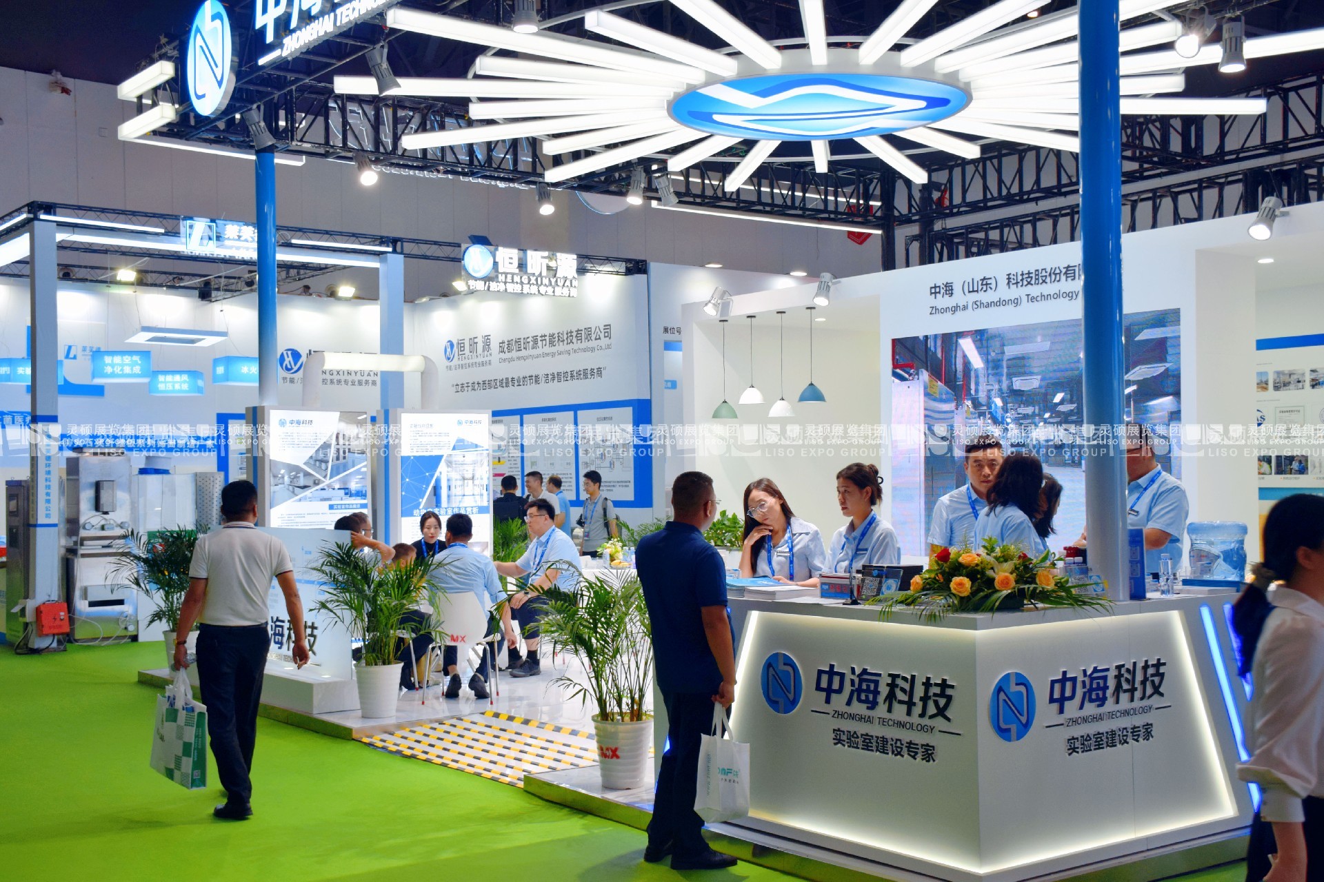 醫(yī)院建設(shè)大會展臺設(shè)計搭建案例-中?？萍? title=