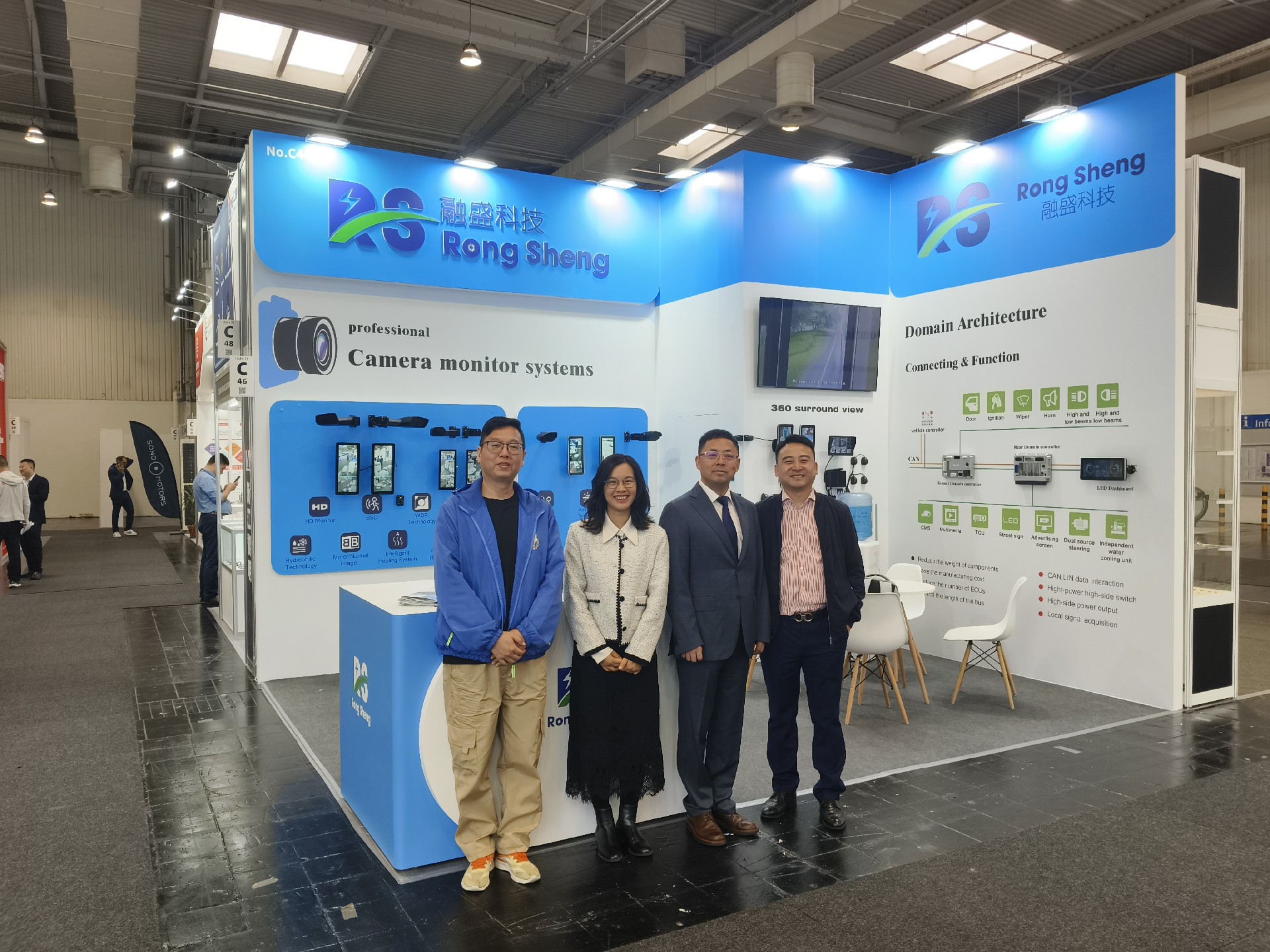 德國(guó)漢諾威車展展臺(tái)設(shè)計(jì)搭建案例-融盛科技